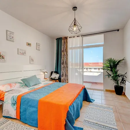 Marina Palace Apartment *